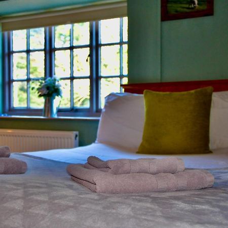 The Hollybush Inn And B&B Priors Marston Exteriér fotografie