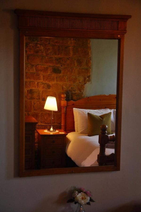 The Hollybush Inn And B&B Priors Marston Exteriér fotografie