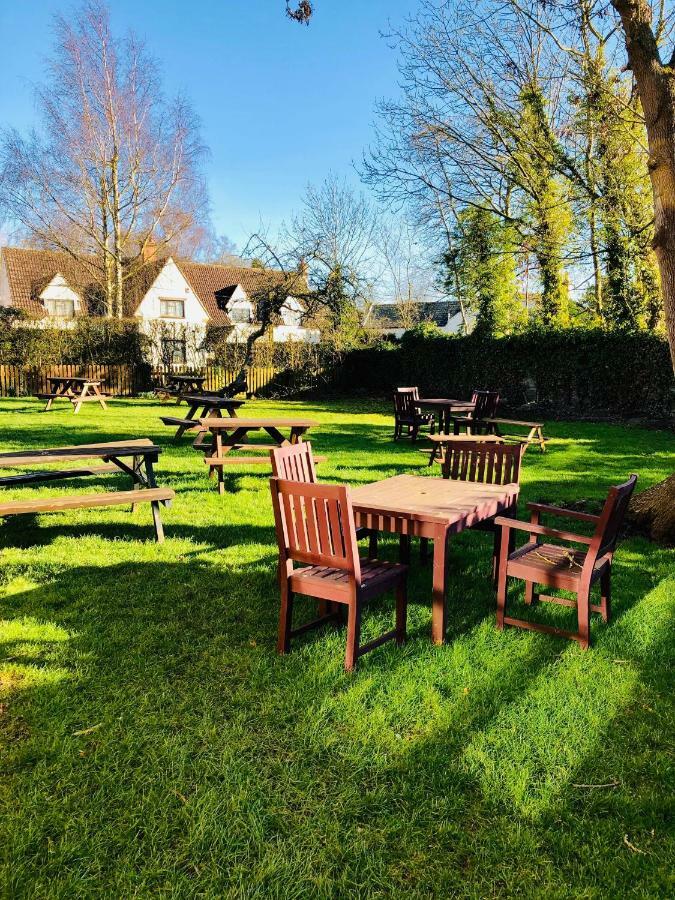 The Hollybush Inn And B&B Priors Marston Exteriér fotografie
