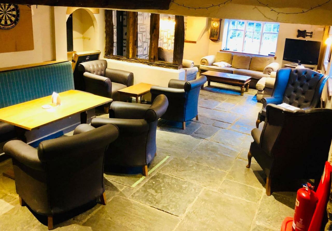 The Hollybush Inn And B&B Priors Marston Exteriér fotografie